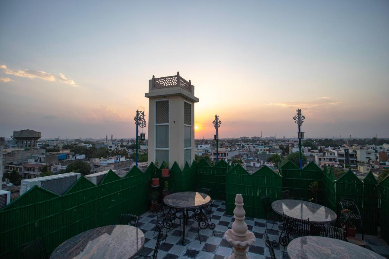 Hotel Aayat Palace Jaipur Exterior photo